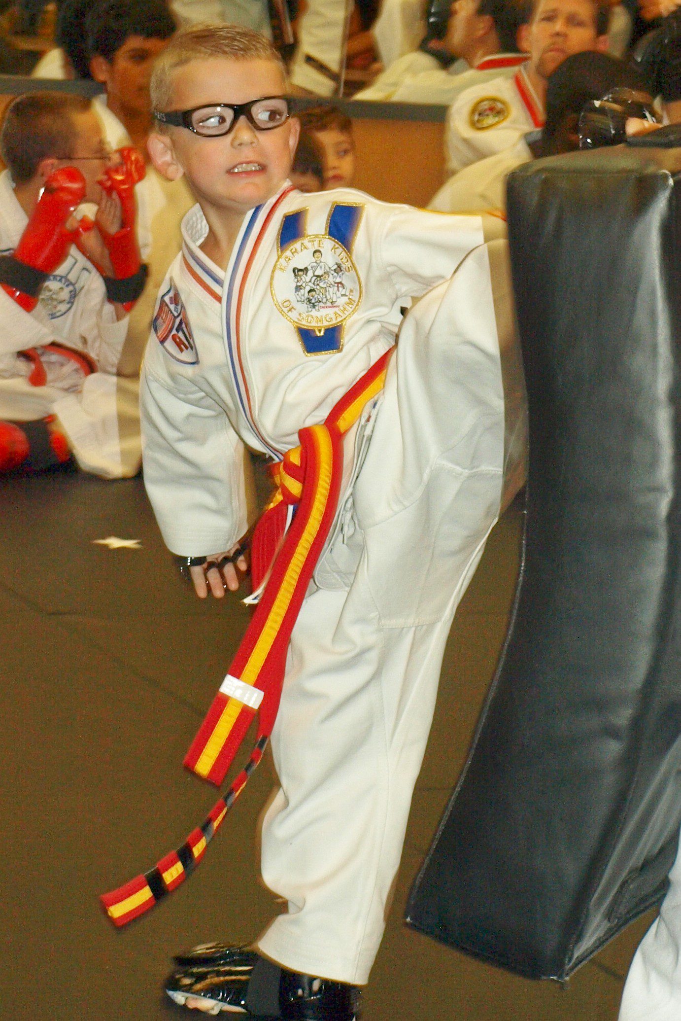 OLYMPUS DIGITAL CAMERA